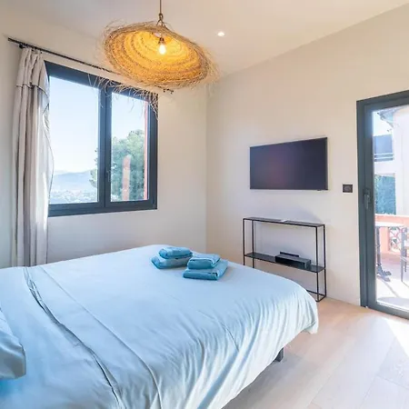 别墅 Sublime D'architecte, Piscine Et Parking 尼斯