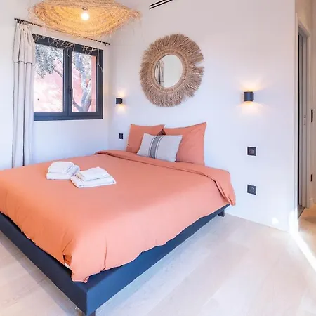 Sublime D'architecte, Piscine Et Parking